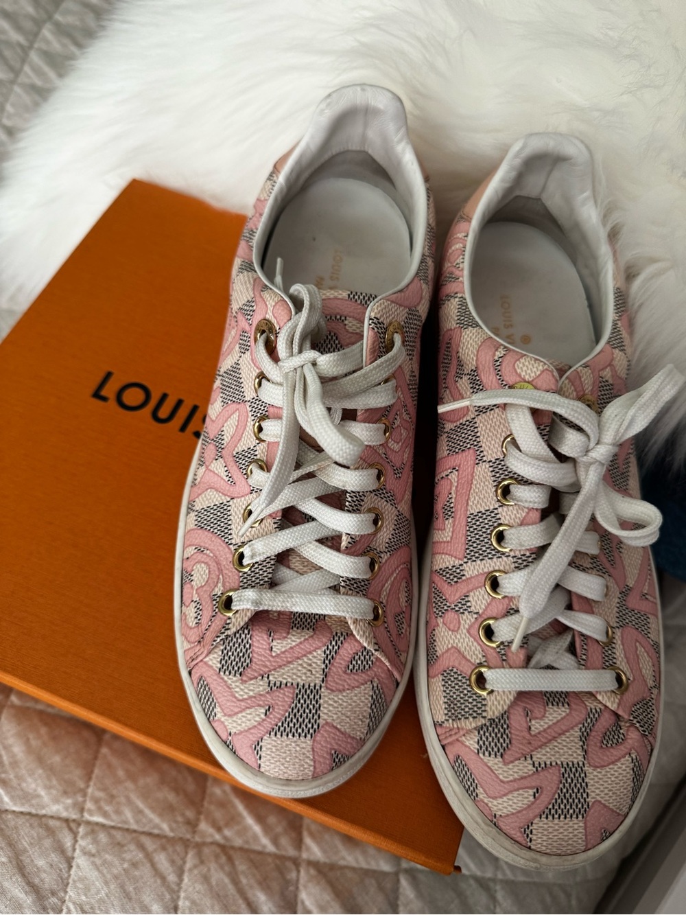 Louis Vuitton Tahitienne Bora Bora Sneakers Pink Damier Azur 37.5